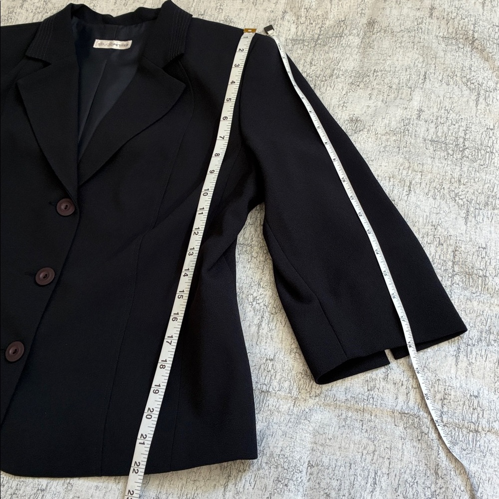 Laura Studio Petites Navy Blazer; Stitching Detail on Collar; Lined; Size: 12P - Picture 10 of 10